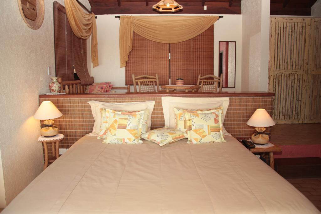 Bangalore Suites Garopaba Ngoại thất bức ảnh